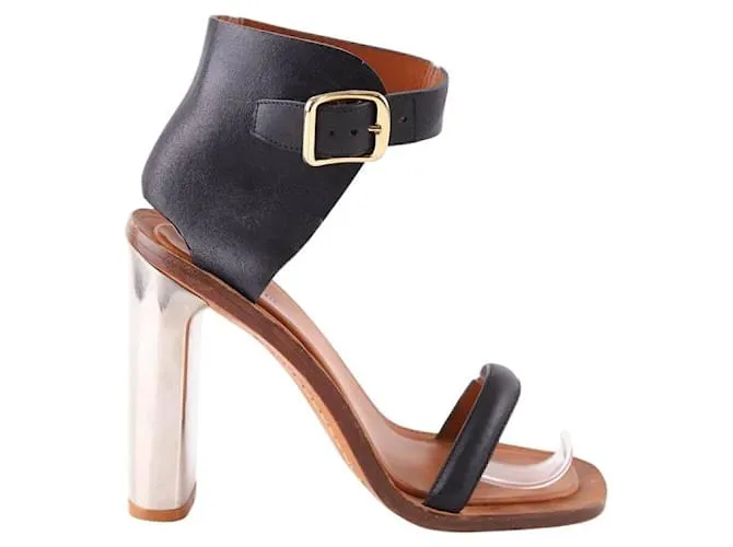 Céline Sandali in pelle Marrone