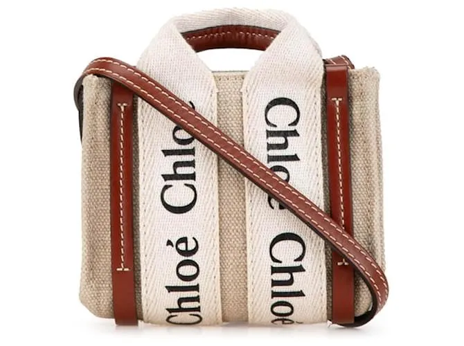Borsa Nano Woody di Chloé Beige