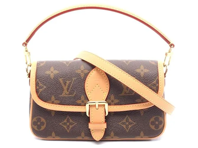 Borsa a mano Nano Diane Monogramma Marrone Louis Vuitton