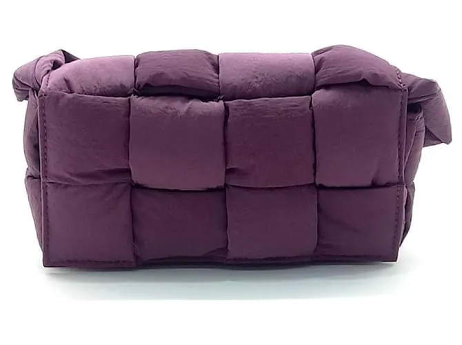 Belt Bag Padded Cassette di Bottega Veneta Porpora