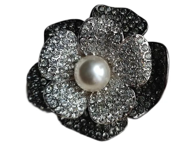 Spilla Kenneth Jay Lane Nero Argento Bianco sporco