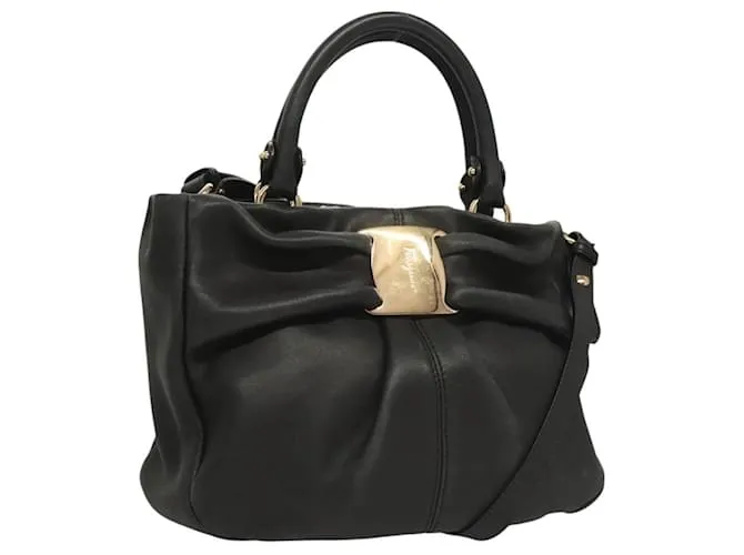 Borsa a mano Vala in pelle 2 in 1 nera e oro Auth 131359 di Salvatore Ferragamo Nero D'oro