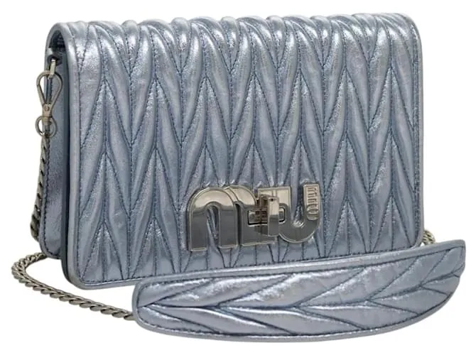 Borsa a spalla in pelle matelassé Miu Miu blu Auth 116214M