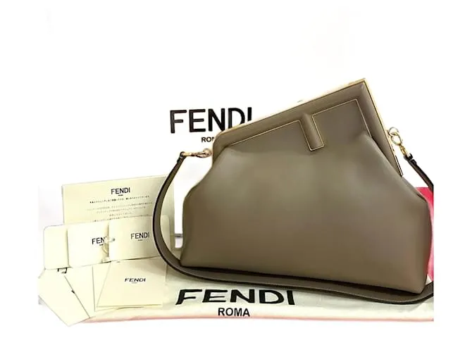 Borsa a Spalla in Pelle Fendi First Marrone Beige