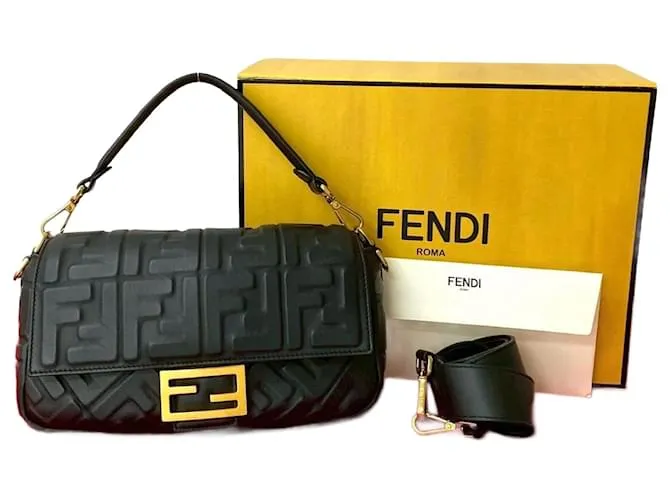 Borsa in pelle Fendi Mamma Baguette 2 in 1 Nero