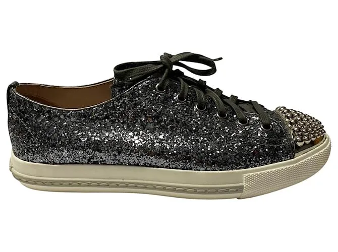 Sneakers Miu Miu Stringate Cap Toe con Borchie Argento Glitter Metallico