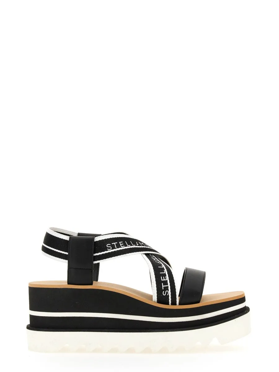 Sneak-Elyse Sandal