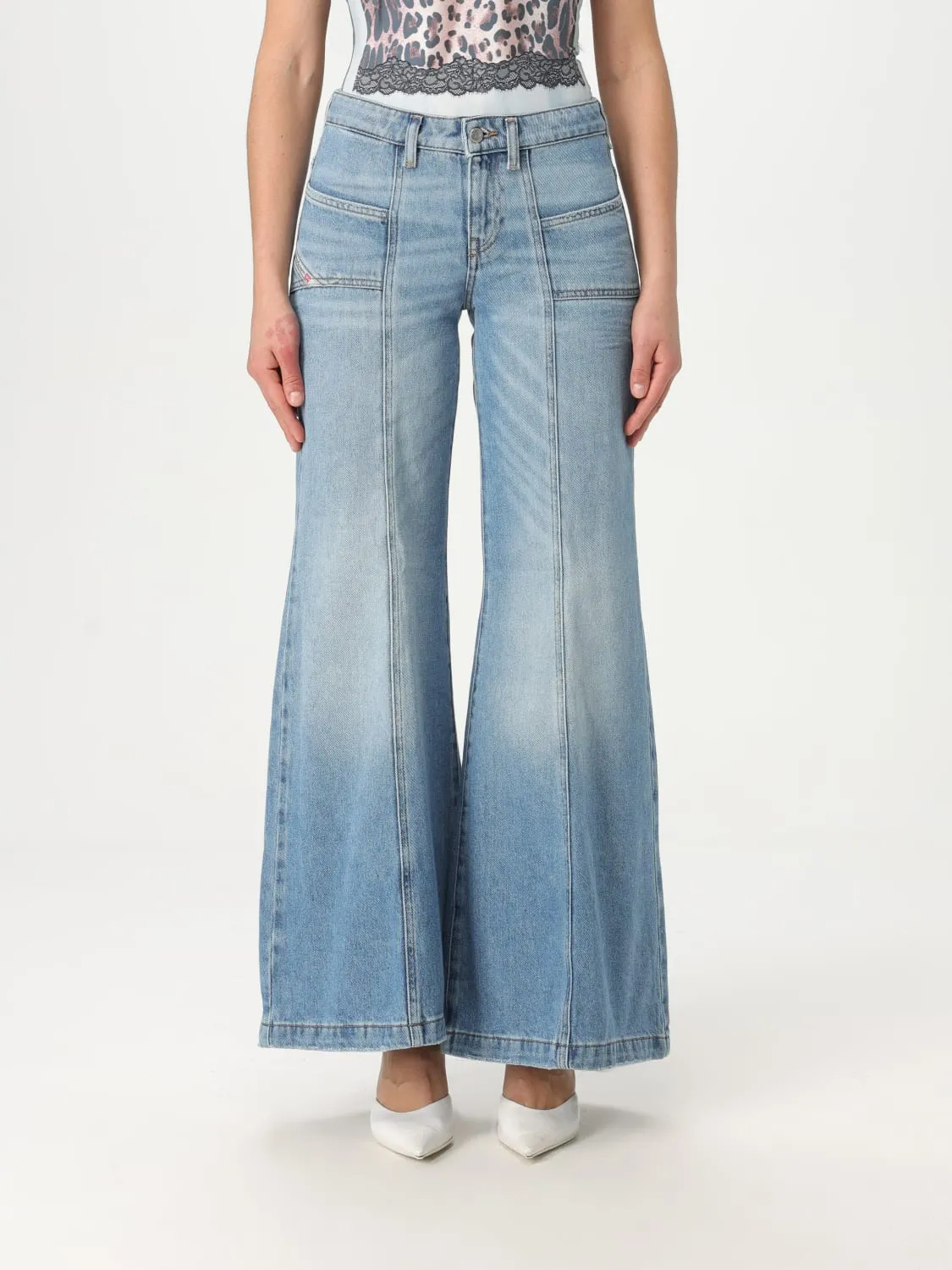 Jeans a zampa Diesel in denim