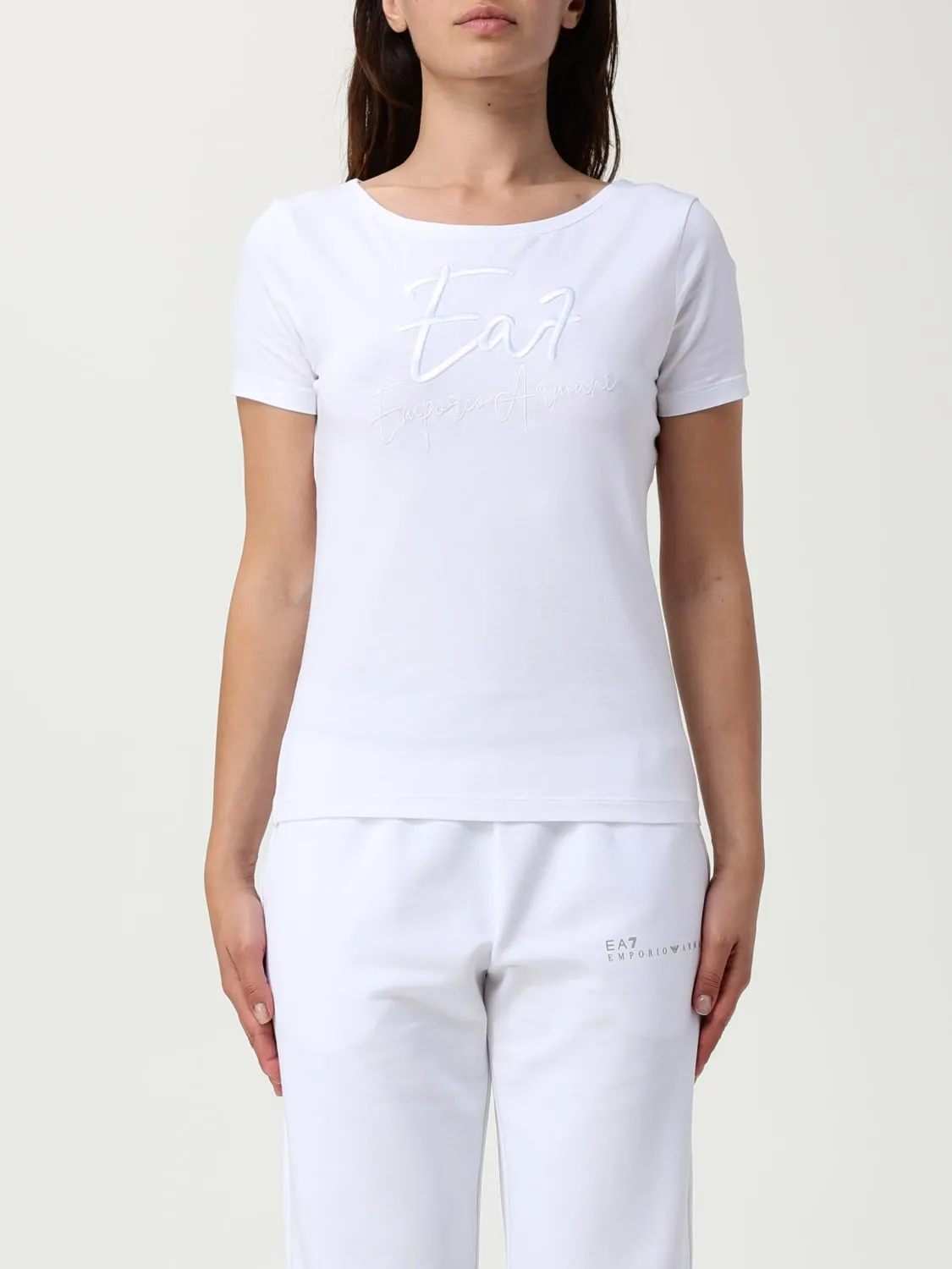 T-shirt in cotone con logo ricamato Ea7