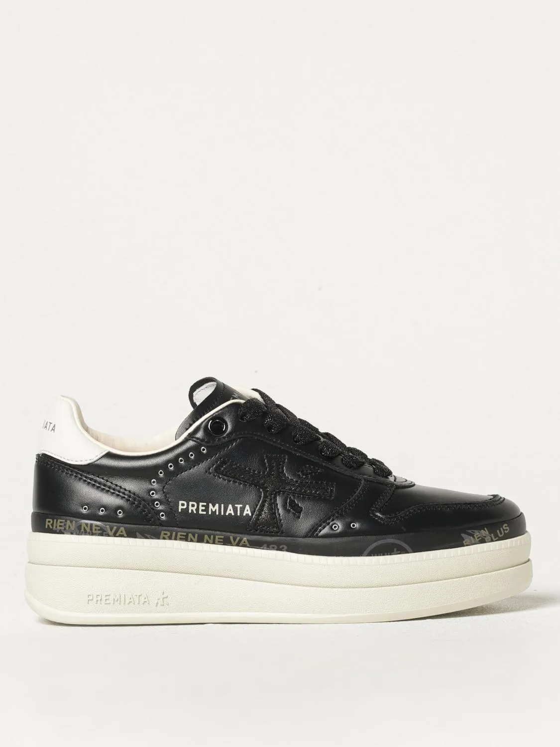 Sneakers Micol Premiata in pelle con occhielli metallici
