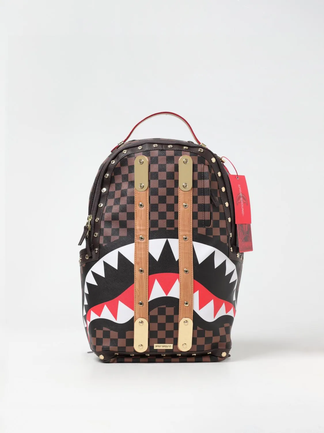 Zaino Shark Classic Sprayground in cotone spalmato saffiano con fettucce e borchie