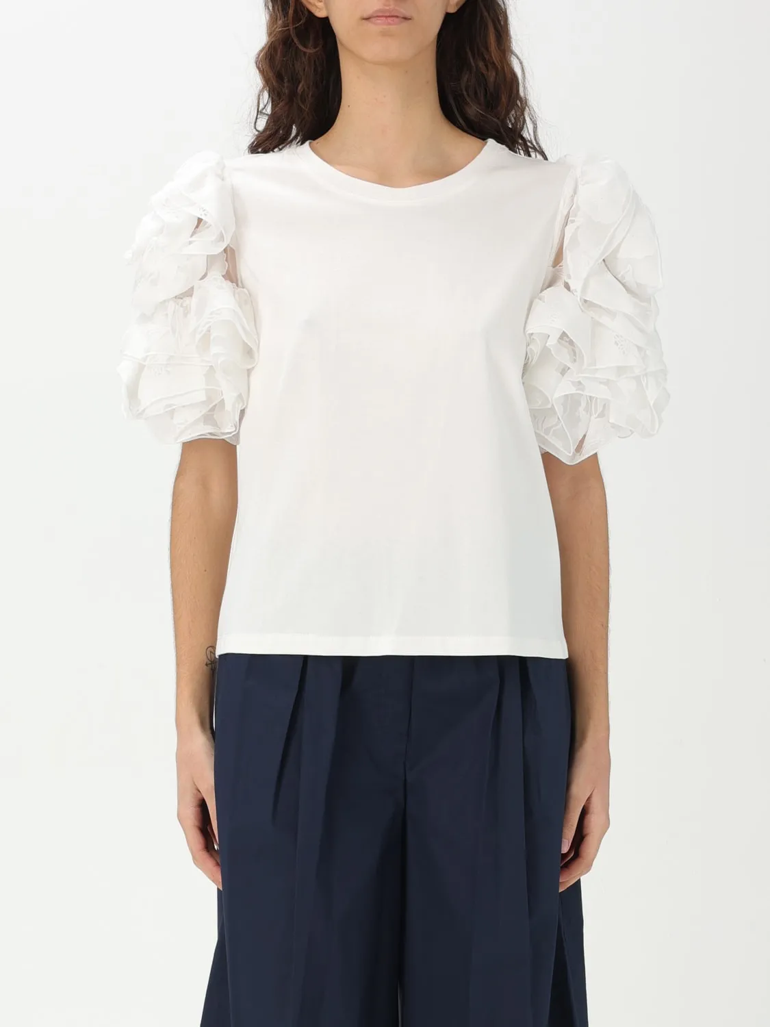 T-shirt in cotone con maniche in organza